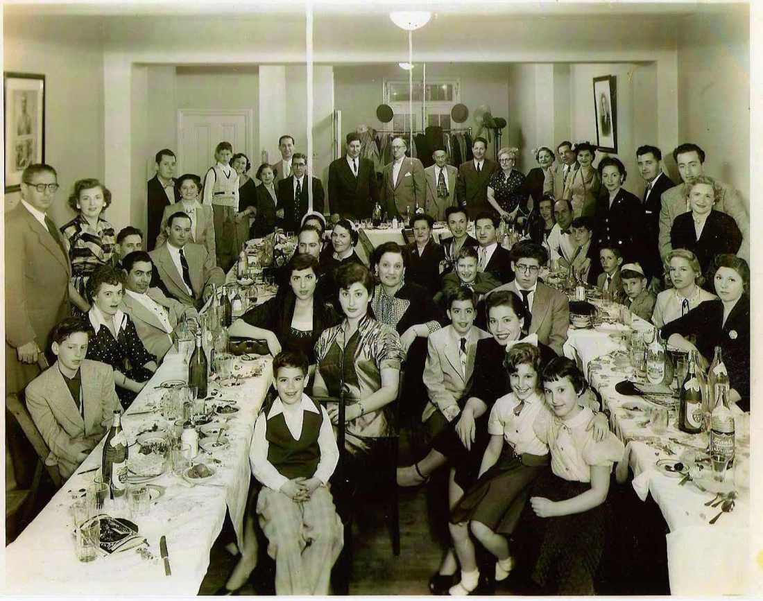 Cohen Family Seder, 1953.jpg